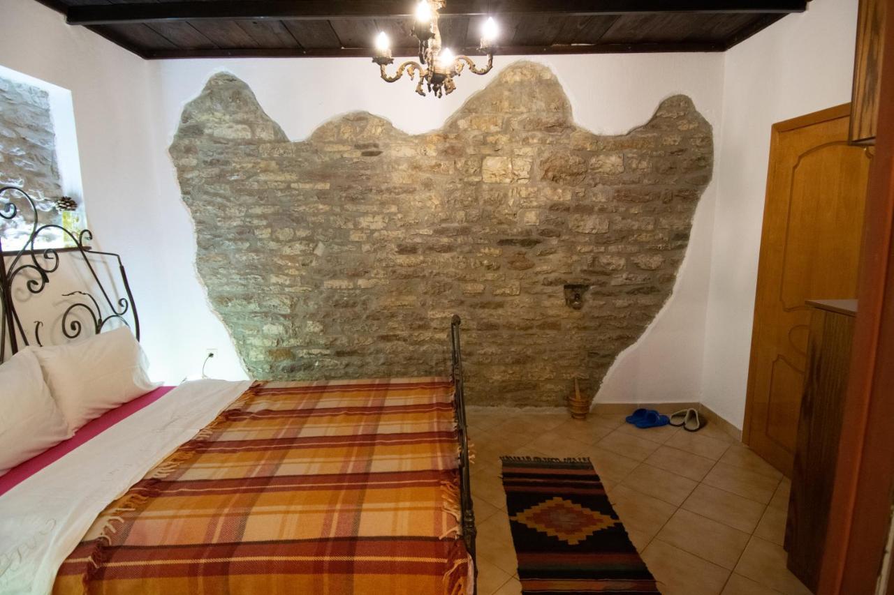 Frühstückspension Mele Gjirokastër